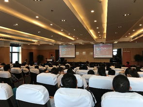 全国首届“龙芯杯”大学生计算机系统能力培养大赛启航，南京技术培训现场人气火爆